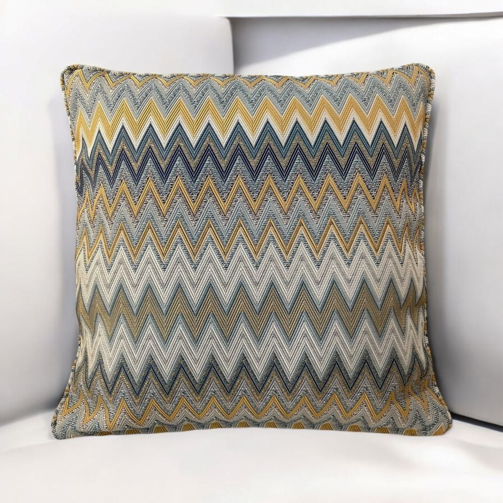Zigzag Desenli Dokuma Dekoratif Yastık Kırlent