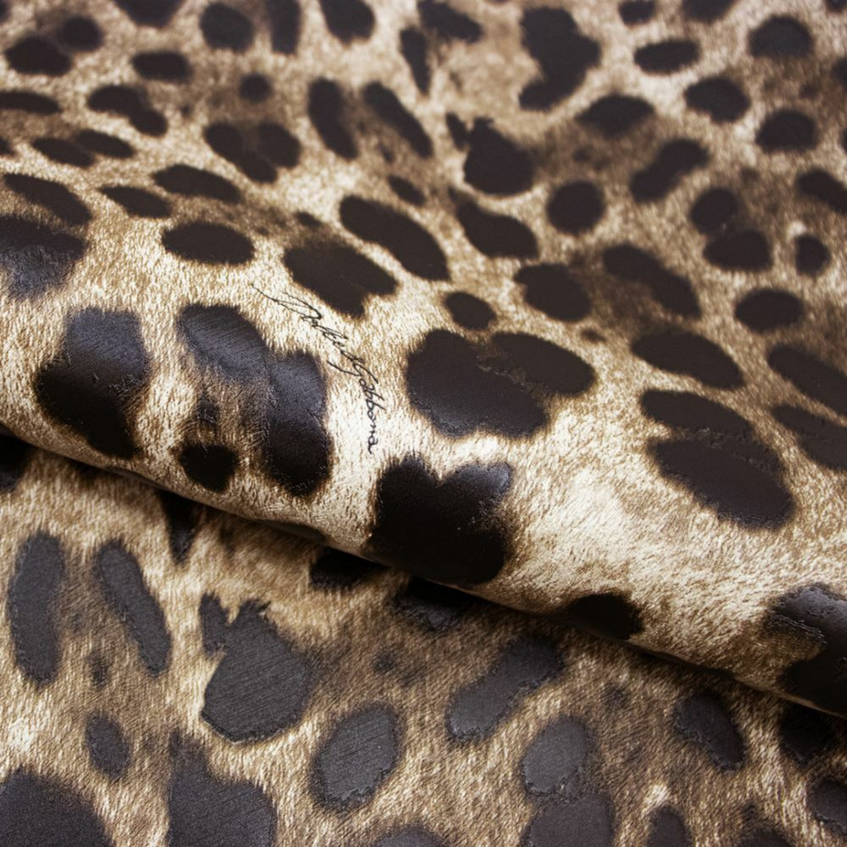 Dolce Gabbana Üçlü Leoparlar Pano Duvar Kağıdı