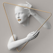 Minimal Gold Şekiller İçinde Kadınlar Duvar Kağıdı