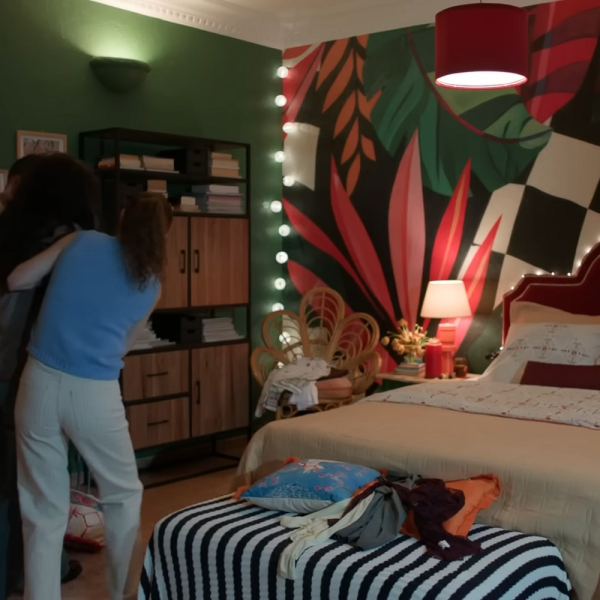 Veliaht Dizisi Dama Desen Yapraklar Duvar Kağıdı