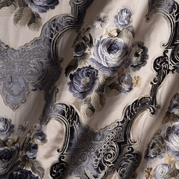 Saten Üzerine Nakışlı Aplike Döşemelik Perdelik Kumaş