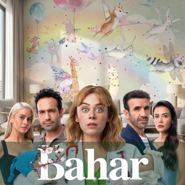 Bahar Dizisi Seren Uras Bebek Odası Duvar Kağıdı