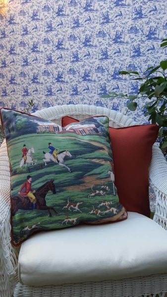 Atlı Desen Fitilli Arkası Düz Bordo Dekoratif Yastık