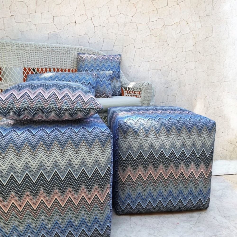 Mavi Zigzag Desenli Puf