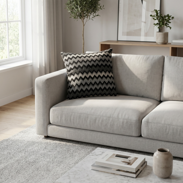 Siyah Beyaz Klasik Zigzag Desenli Dekoratif Yastık