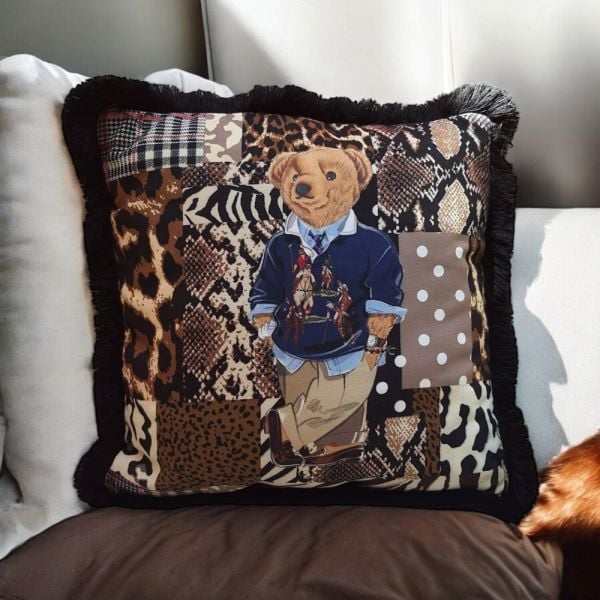 Leopar Patchwork Zeminde Mavi Kazaklı Teddy Yastık