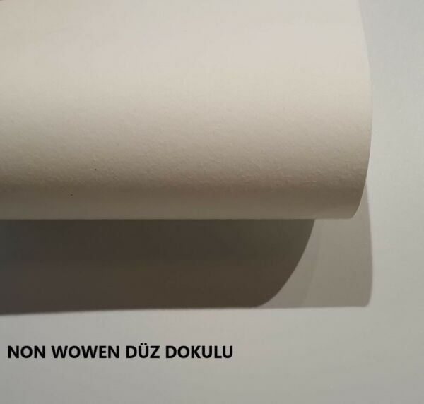 Tropik Çiçekler Önünde Sütunlar Duvar Kağıdı