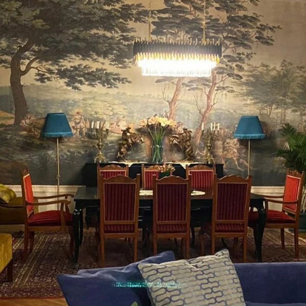 Camdaki Kız Dizi Yemek Odası Duvar Kağıdı