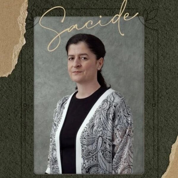 Yüz Yıllık Mucize Dizi Sacide ( Ayşe Gül Cengiz )  Odası Oryantal Damask Duvar Kağıdı