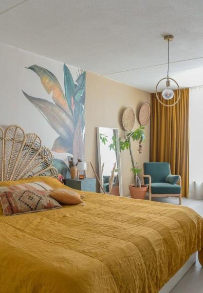 Cam Tavanlar Leyla Oda Duvar Kağıdı (Bensu Soral)