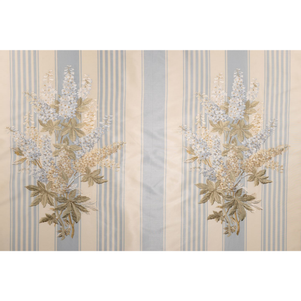 Çizgili Saten Zemine Nakışlı Döşemelik Kumaş