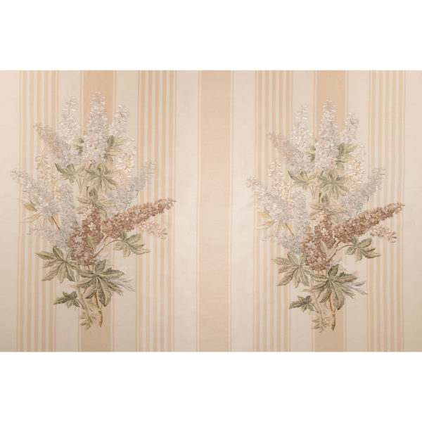 Çizgili Saten Zemine Nakışlı Döşemelik Kumaş