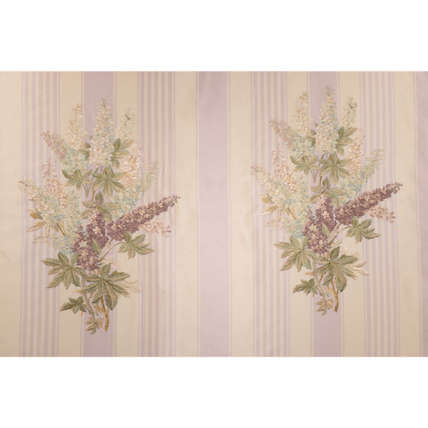 Çizgili Saten Zemine Nakışlı Döşemelik Kumaş