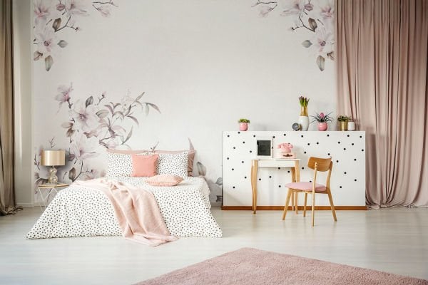 Köşelerden Sarkan Soft Çiçekler Duvar Kağıdı