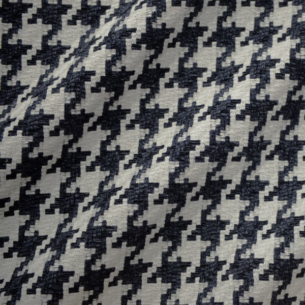 Kazayağı Desenli Ve Düz Kombinli Döşemelik Kumaş