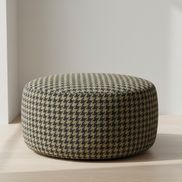 Kazayağı Desenli Ve Düz Kombinli Döşemelik Kumaş