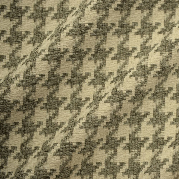 Kazayağı Desenli Ve Düz Kombinli Döşemelik Kumaş