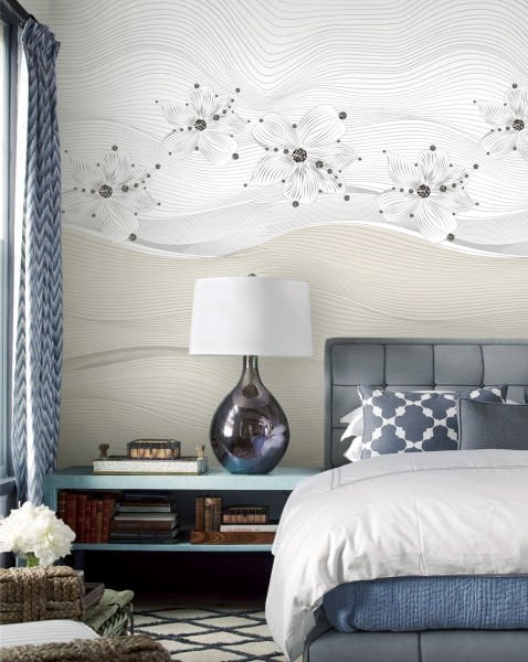 Dalgalar İçinde Beyaz Orkide Çiçekler Duvar Kağıdı