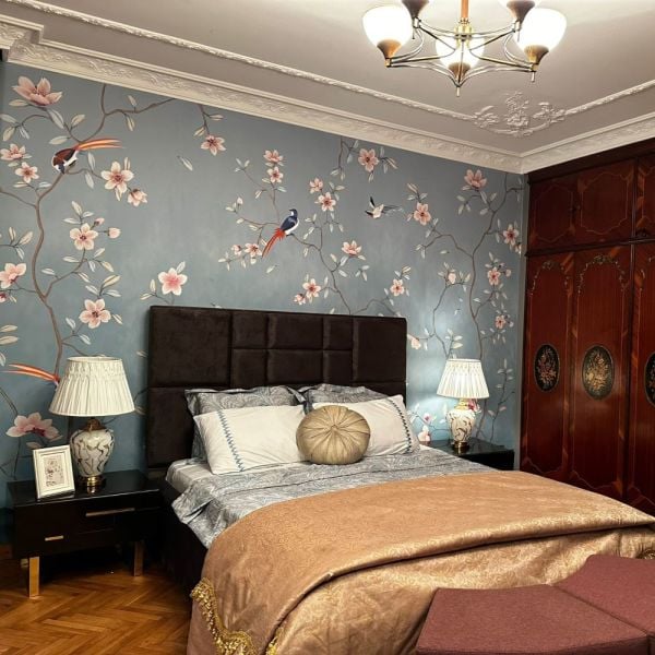 Bahar Dizisi Mavi Çiçekli Duvar Kağıdı