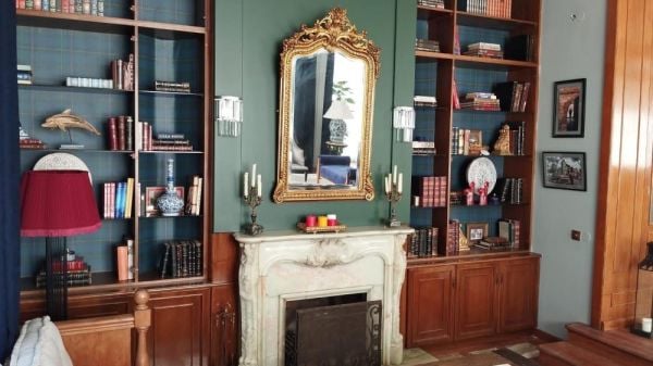 Bahar Dizisi Salon Dolap İçi Ekose Mavili Duvar Kağıdı