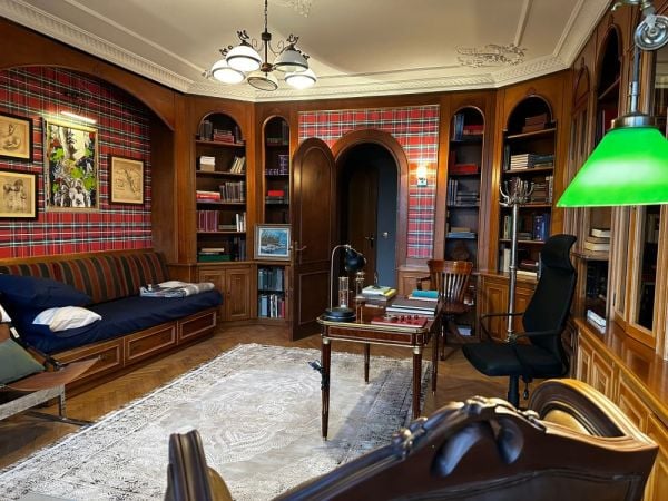 Bahar Dizisi Çalışma Odası Duvar Kağıdı