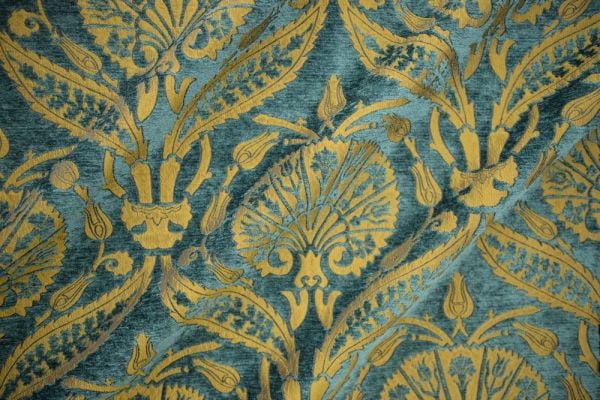 Osmanlı Lalesi Desenli Döşemelik Kumaş