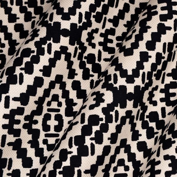 Siyah Beyaz Kombin Desenler Döşemelik Kumaş