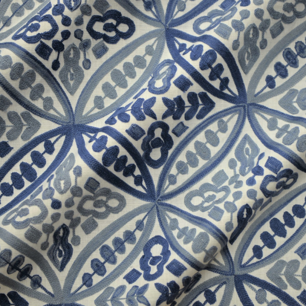 İşlemeli Mavi Tonları Geometrik Döşemelik Perdelik Kumaş