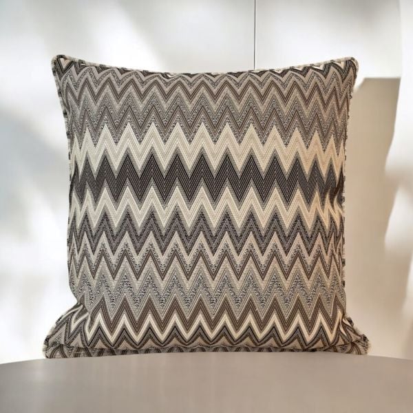 Zigzag Desenli Dokuma Dekoratif Yastık Kırlent