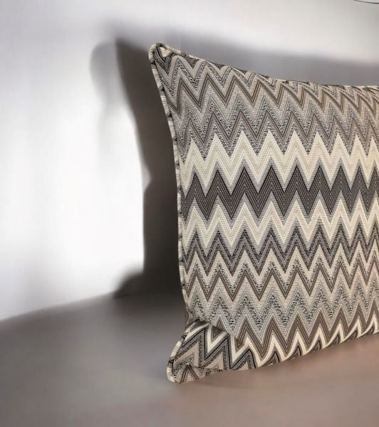 Zigzag Desenli Dokuma Dekoratif Yastık Kırlent