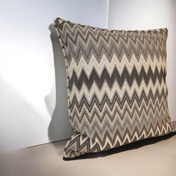 Zigzag Desenli Dokuma Dekoratif Yastık Kırlent