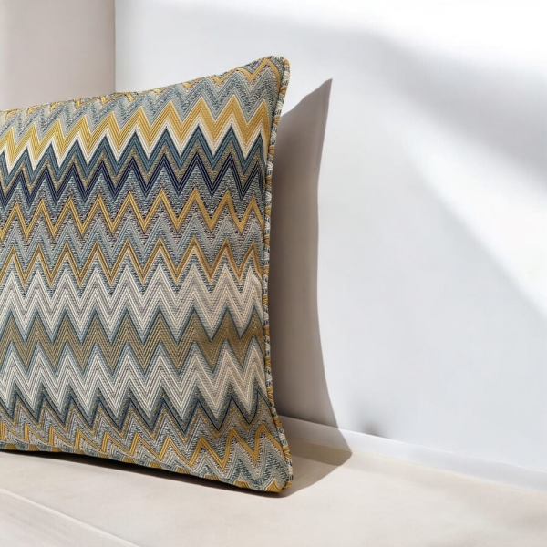 Zigzag Desenli Dokuma Dekoratif Yastık Kırlent