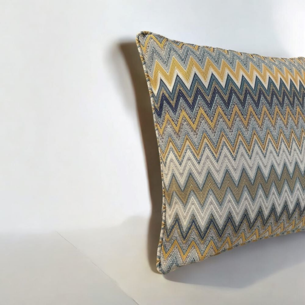Zigzag Desenli Dokuma Dekoratif Yastık Kırlent