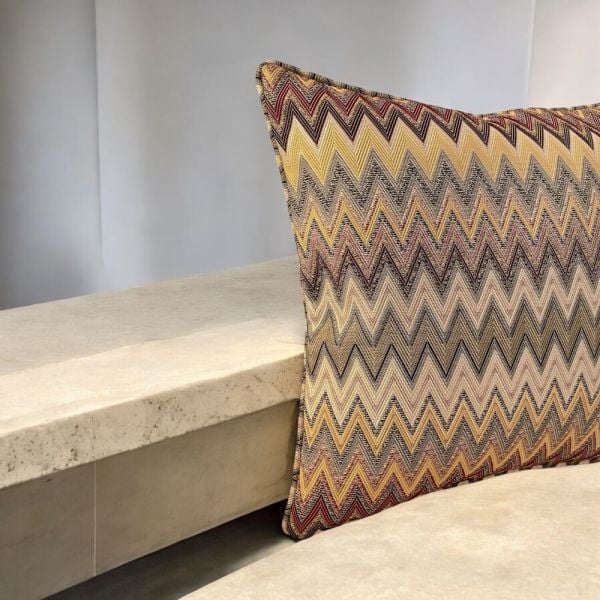 Zigzag Desenli Dokuma Dekoratif Yastık Kırlent