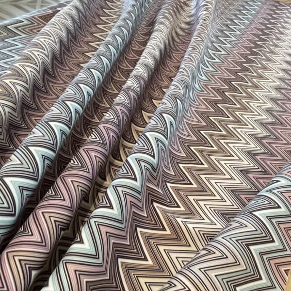 Zigzaglı Missoni Desen Baskı Döşemelik Kumaş