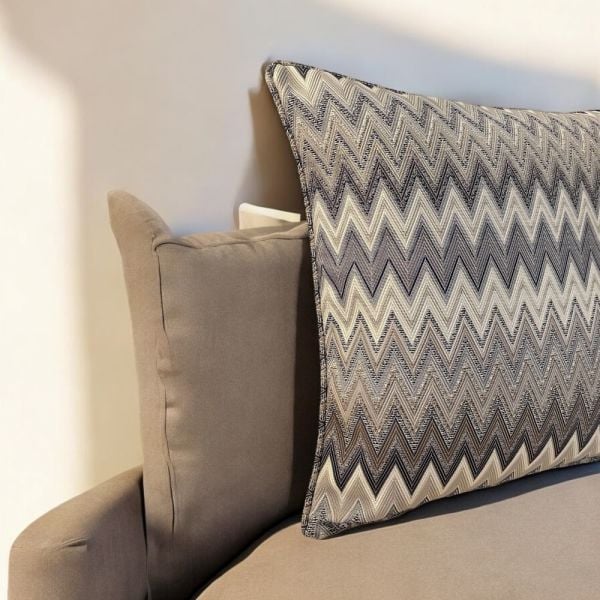 Zigzag Desenli Dokuma Dekoratif Yastık Kırlent