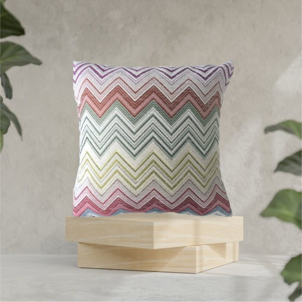 Zigzag Desenli Renkli Kırlent