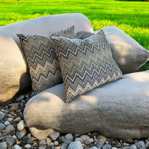 Zigzag Desenli Gri Bej Renkli Kırlent