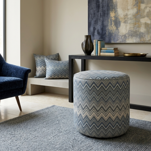 Mavi Zigzag Desenli Puf Ve Kırlent