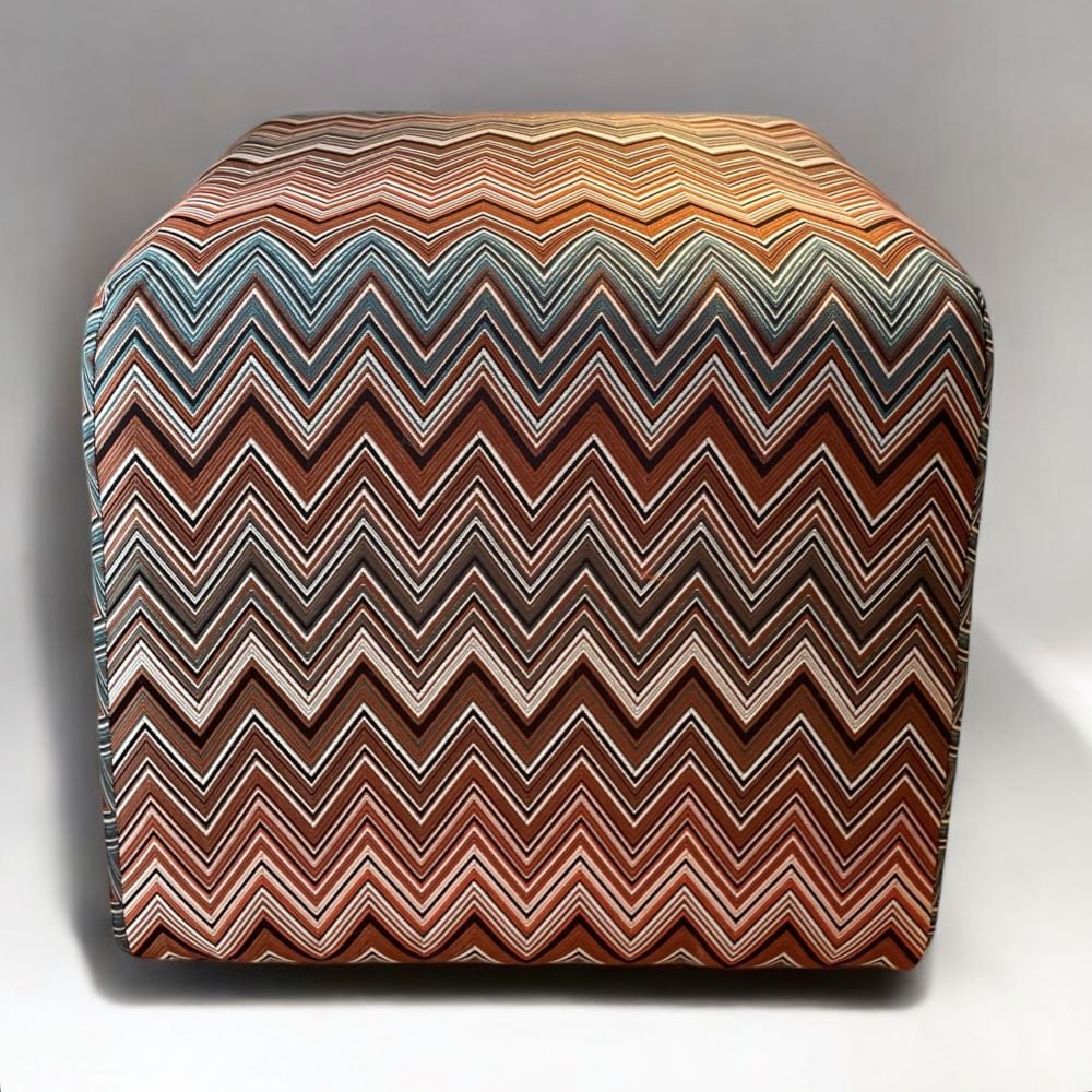 Zigzag Desenli Kare Puf