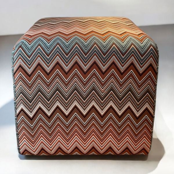 Zigzag Desenli Kare Puf