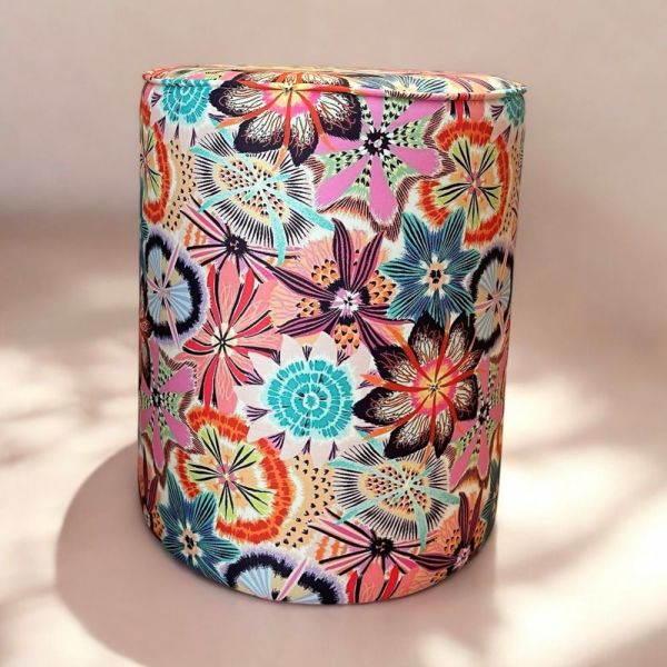 Renkli Çiçekler Yaz Renkleri Puf