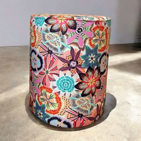 Renkli Çiçekler Yaz Renkleri Puf