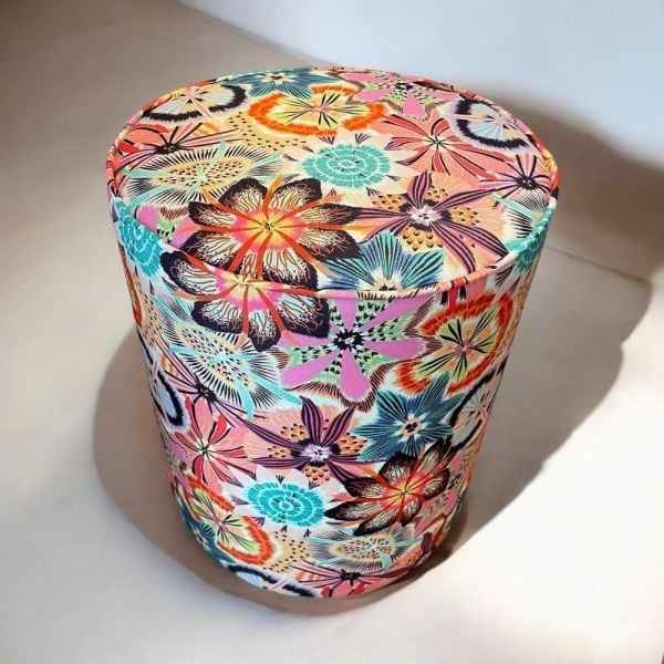 Renkli Çiçekler Yaz Renkleri Puf