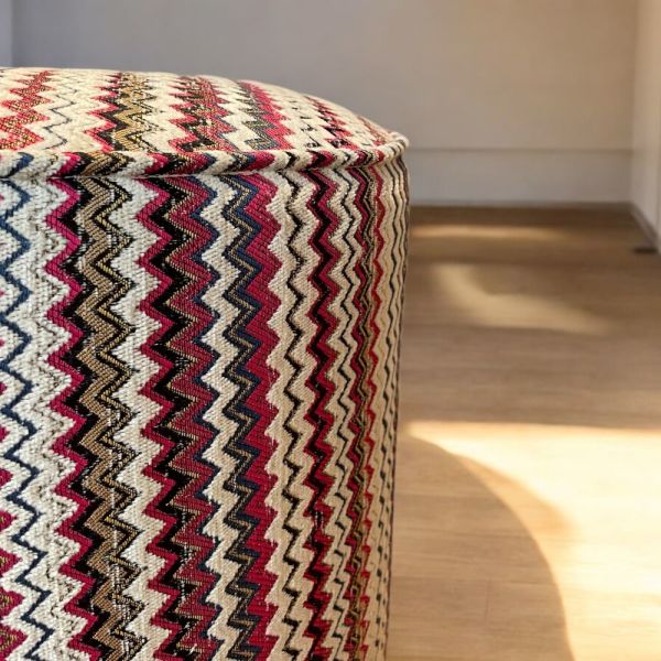 Dokuma Zigzag Kumaşlı Puf