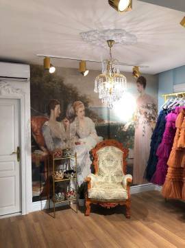 Manzarada Prenses Ve Kızları Duvar Kağıdı