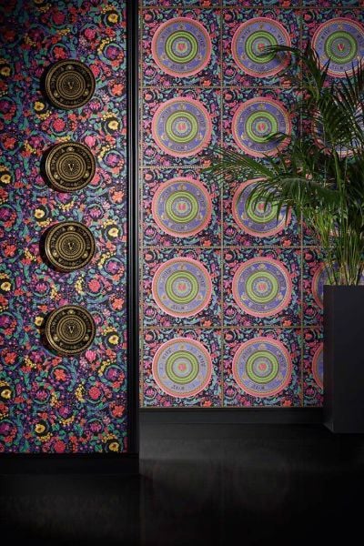 Versace 5 Virtus Renkli Çiçekler Duvar Kağıdı