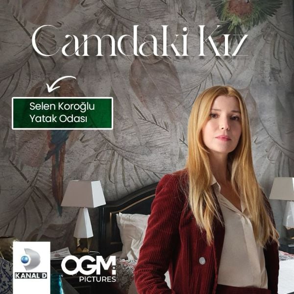 Camdaki Kız  (Selen Koroğlu)  Yatak Odası Yatak Başı Duvar Kağıdı