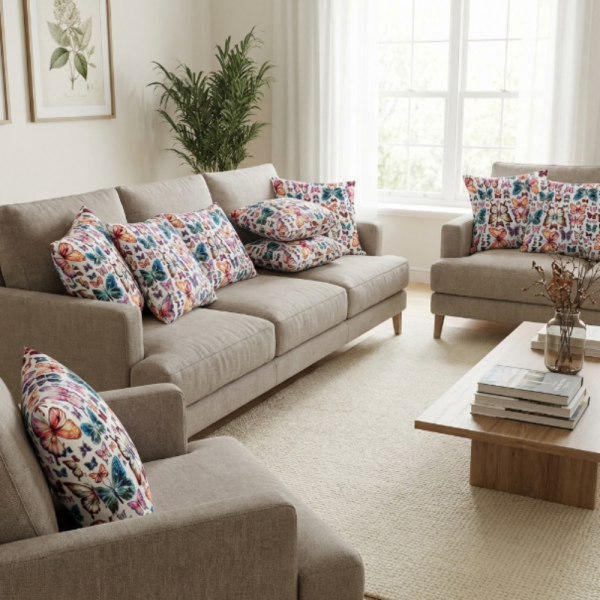 Renkli Kelebek Bahçesi Desenli Dekoratif Yastık