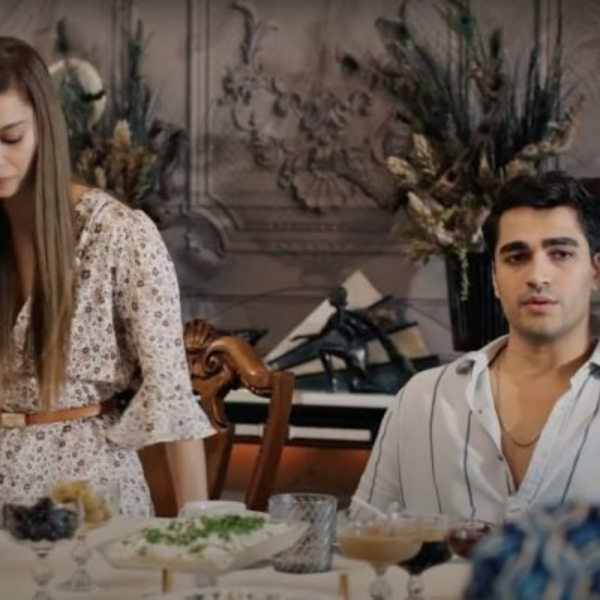 Yalı Çapkını Yemek Odası Çıtalı Duvar Kağıdı